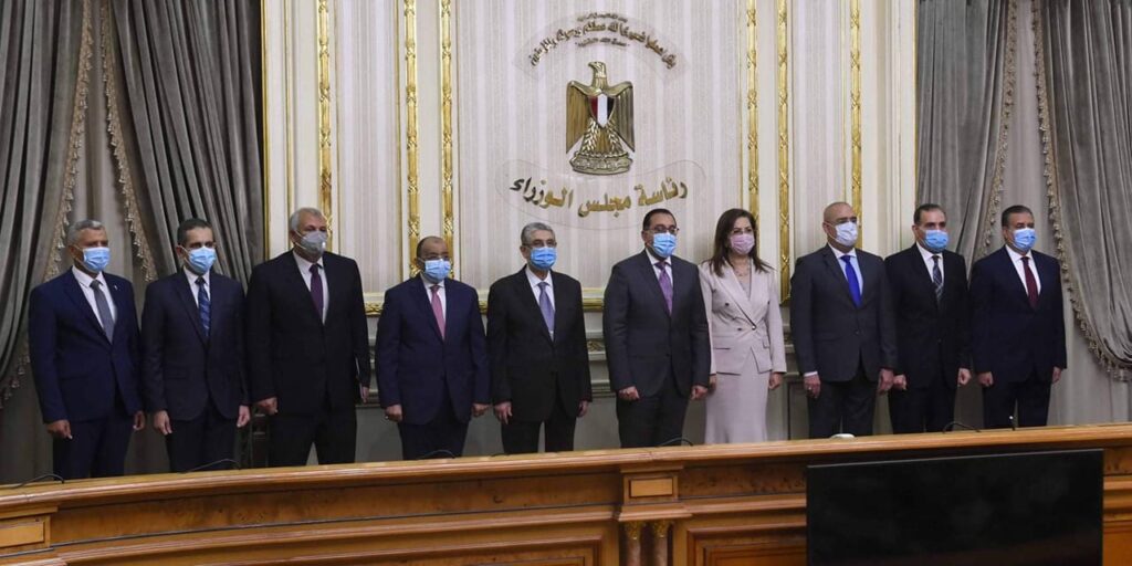 رئيس الوزراء يشهد مراسم توقيع 3 بروتوكولات
